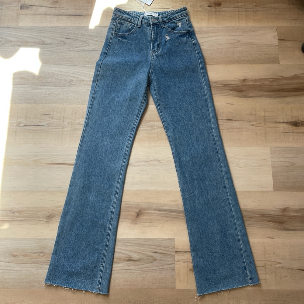 Adika High Waisted Flare Jeans Raw Hem Distressed Vintage Wash XS 24 Waist NWT‎